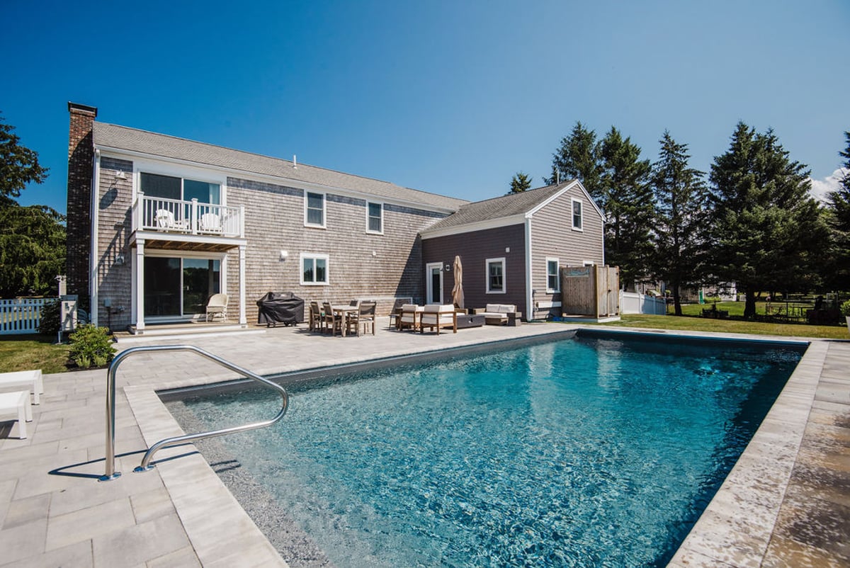 Cape Cod Vacation Rentals with Pool