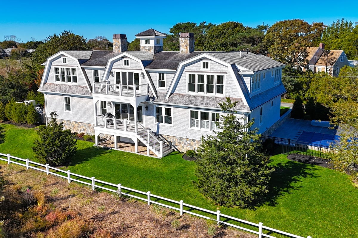 beachfront rentals on Cape Cod for couples